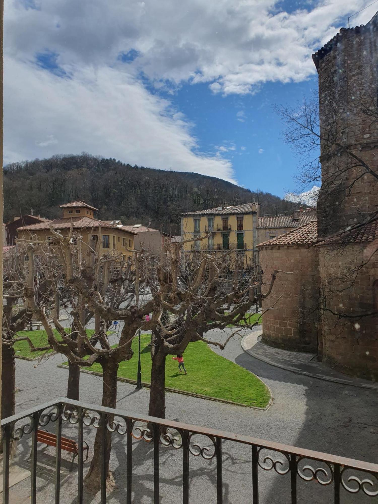 Casa Clotilde - Apartamento Elegante Y Comodo En Sant Joan De Les Abadesses Eksteriør bilde